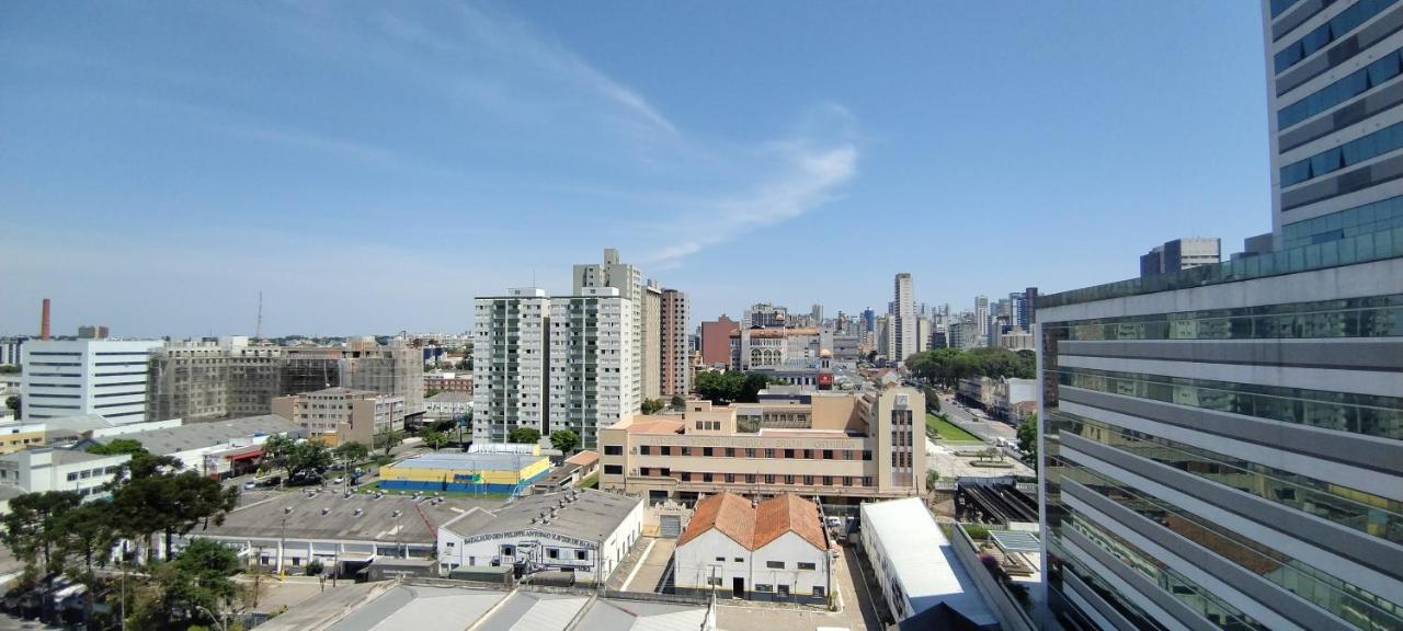 Estudio Aconchegante No Centro De Curitiba - Ar Condicio E Localizacao Perfeita! Bagian luar foto