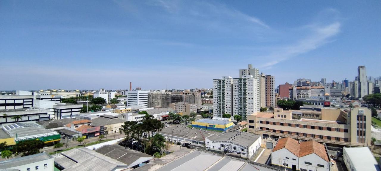 Estudio Aconchegante No Centro De Curitiba - Ar Condicio E Localizacao Perfeita! Bagian luar foto