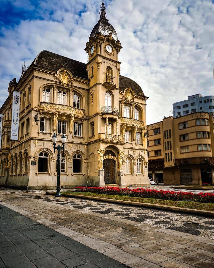 Estudio Aconchegante No Centro De Curitiba - Ar Condicio E Localizacao Perfeita! Bagian luar foto