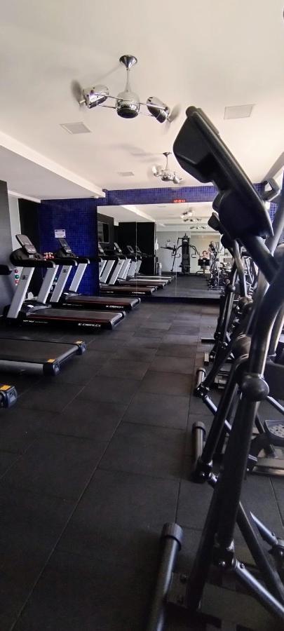 Estudio Aconchegante No Centro De Curitiba - Ar Condicio E Localizacao Perfeita! Bagian luar foto